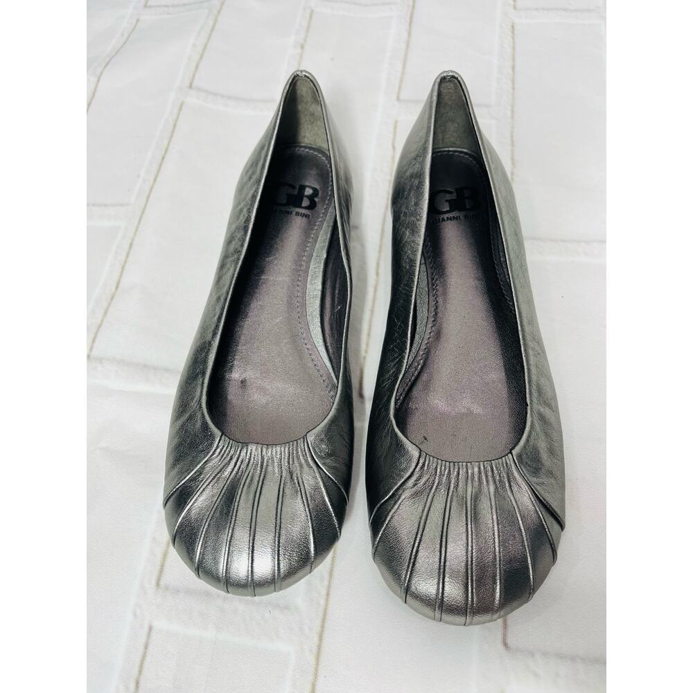 New Gianni Bini bronze gold ballet flats size 6.5